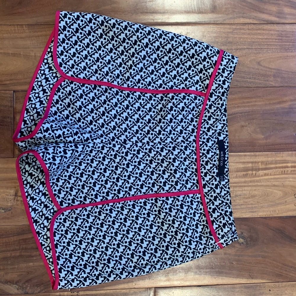 High-waisted retro shorts